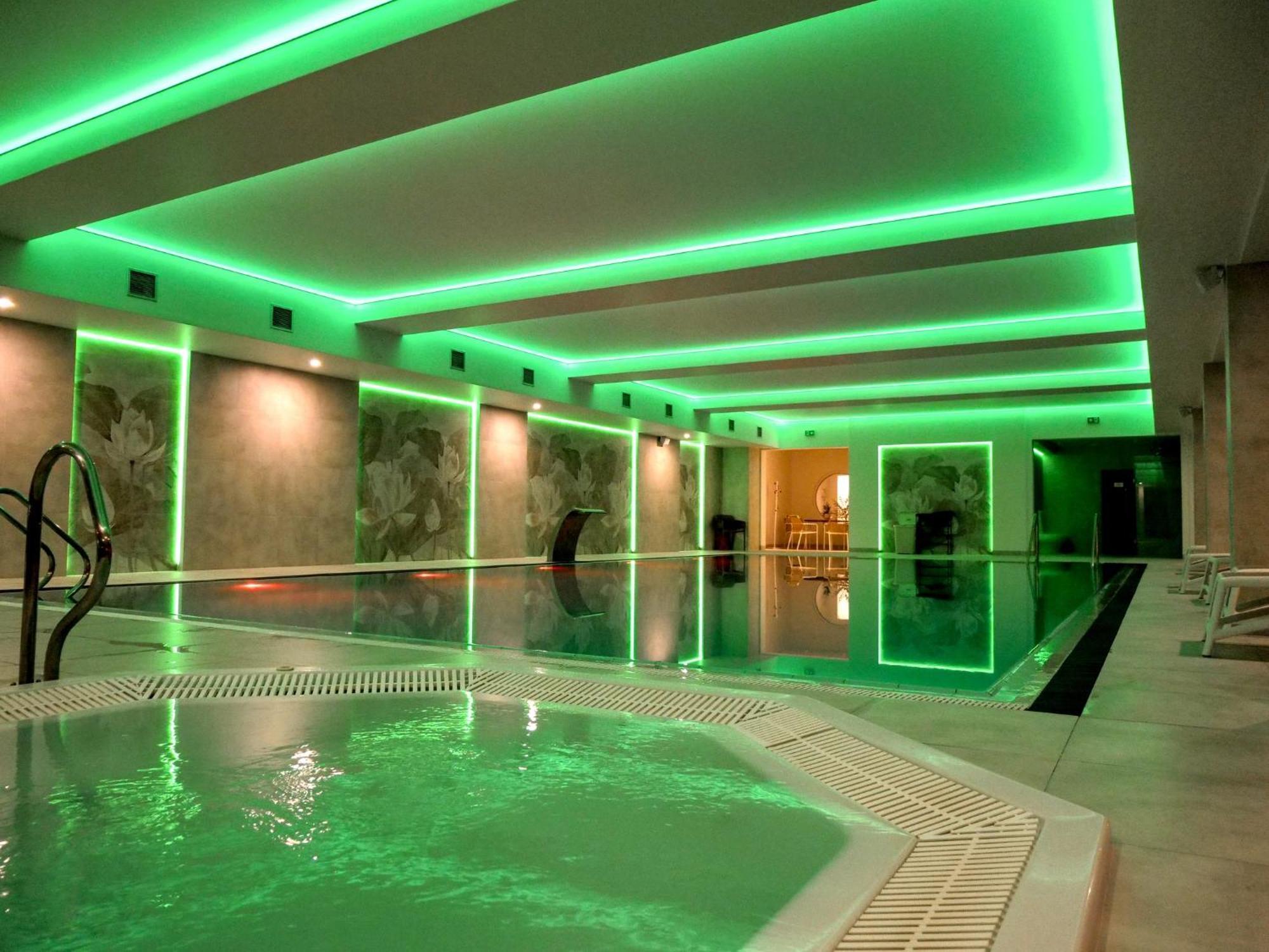 Krol Plaza Spa & Wellness Jaroslawiec Ngoại thất bức ảnh