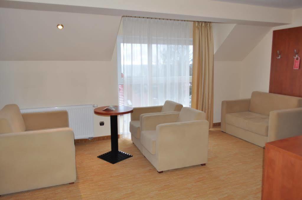 Krol Plaza Spa & Wellness Jaroslawiec Ngoại thất bức ảnh